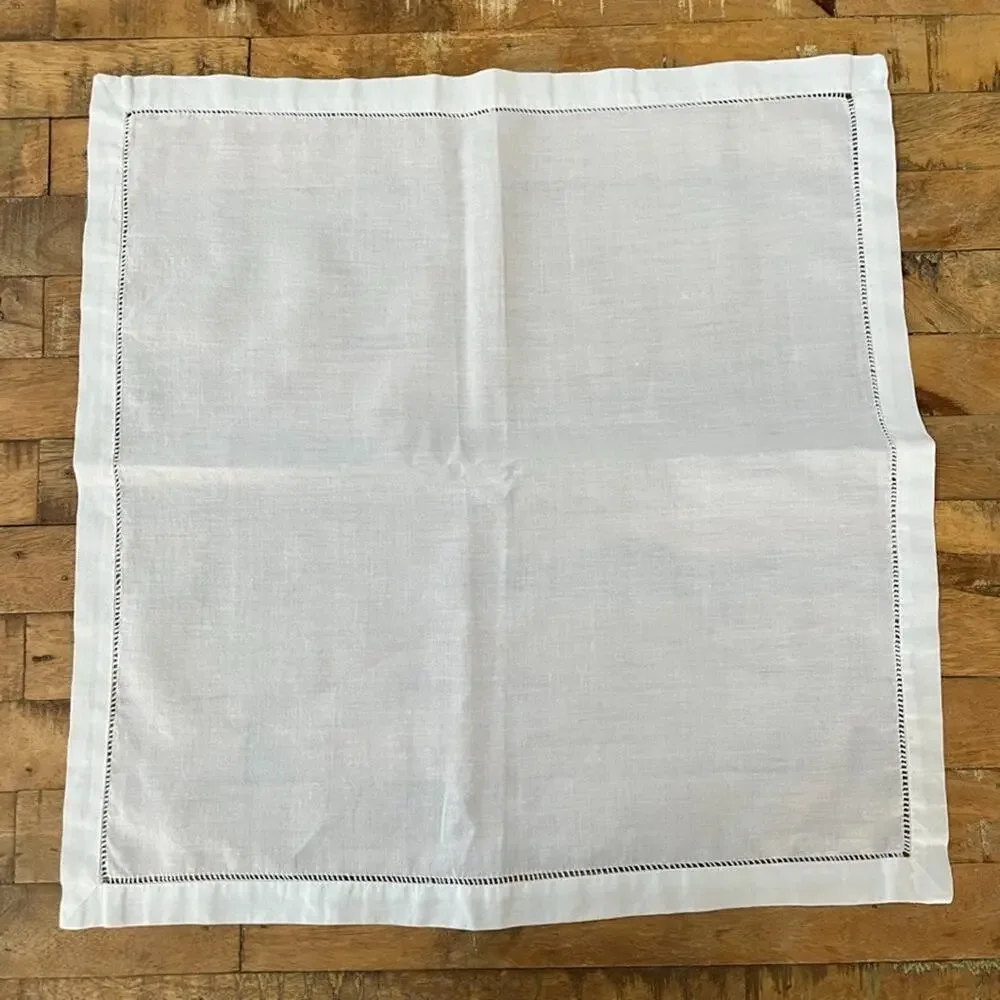 Set of 4 White Linen Napkin Set of 4 18 in x 18 in Hemstitch Border